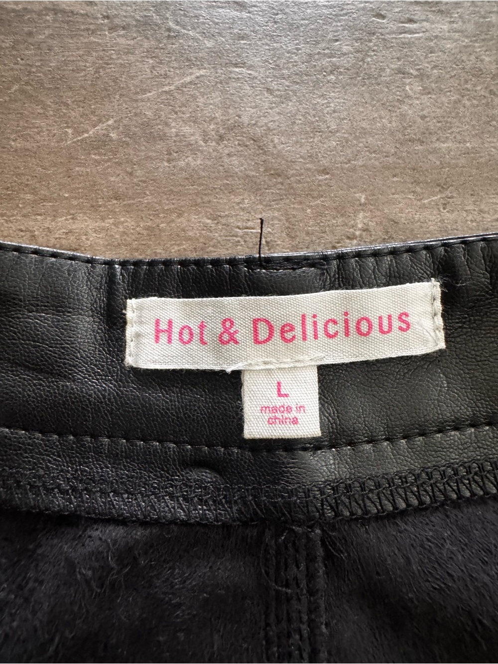 Hot & Delicious Black Faux Leather High-Waist Shorts with Rhinestone Hem, Sz L - Picture 5 of 8